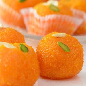 1kg Moti Choor Laddoo